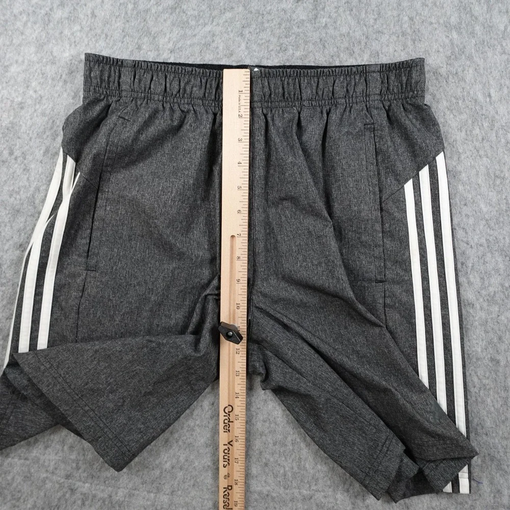 Adidas Shorts Men Medium Gray Heathered Work Out Crazylight 3 Stripe Training 9